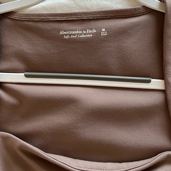 Abercrombie and Fitch Cotton Blend Seamless Body Suits - Picture 3 of 5